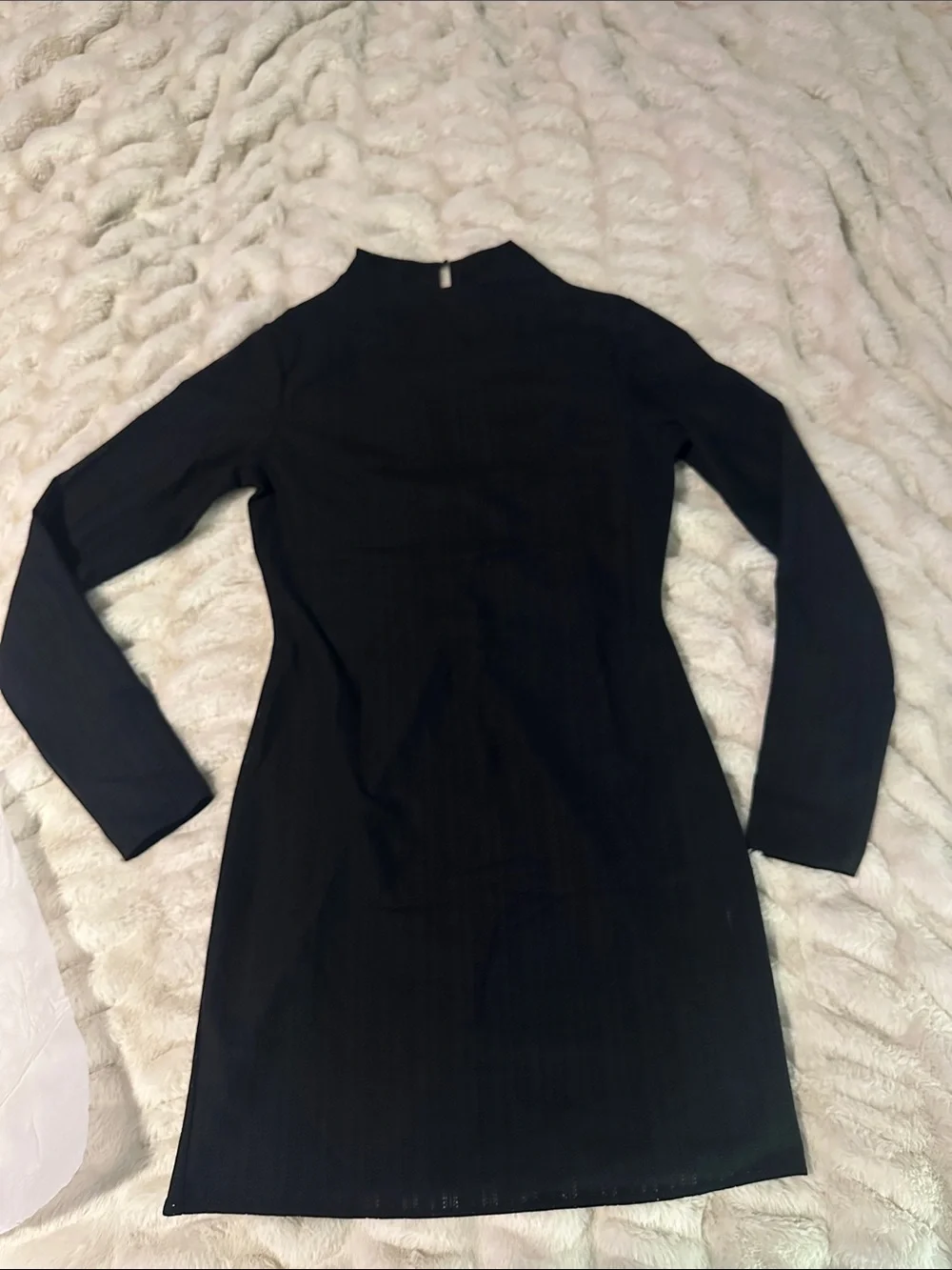 ALO YOGA Classic Black Long-Sleeve Women’s Dress size Small Never Worn
